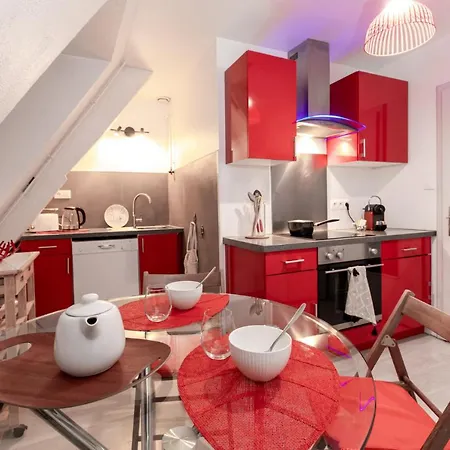 La Loge By 