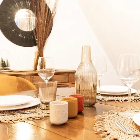 La Loge By 